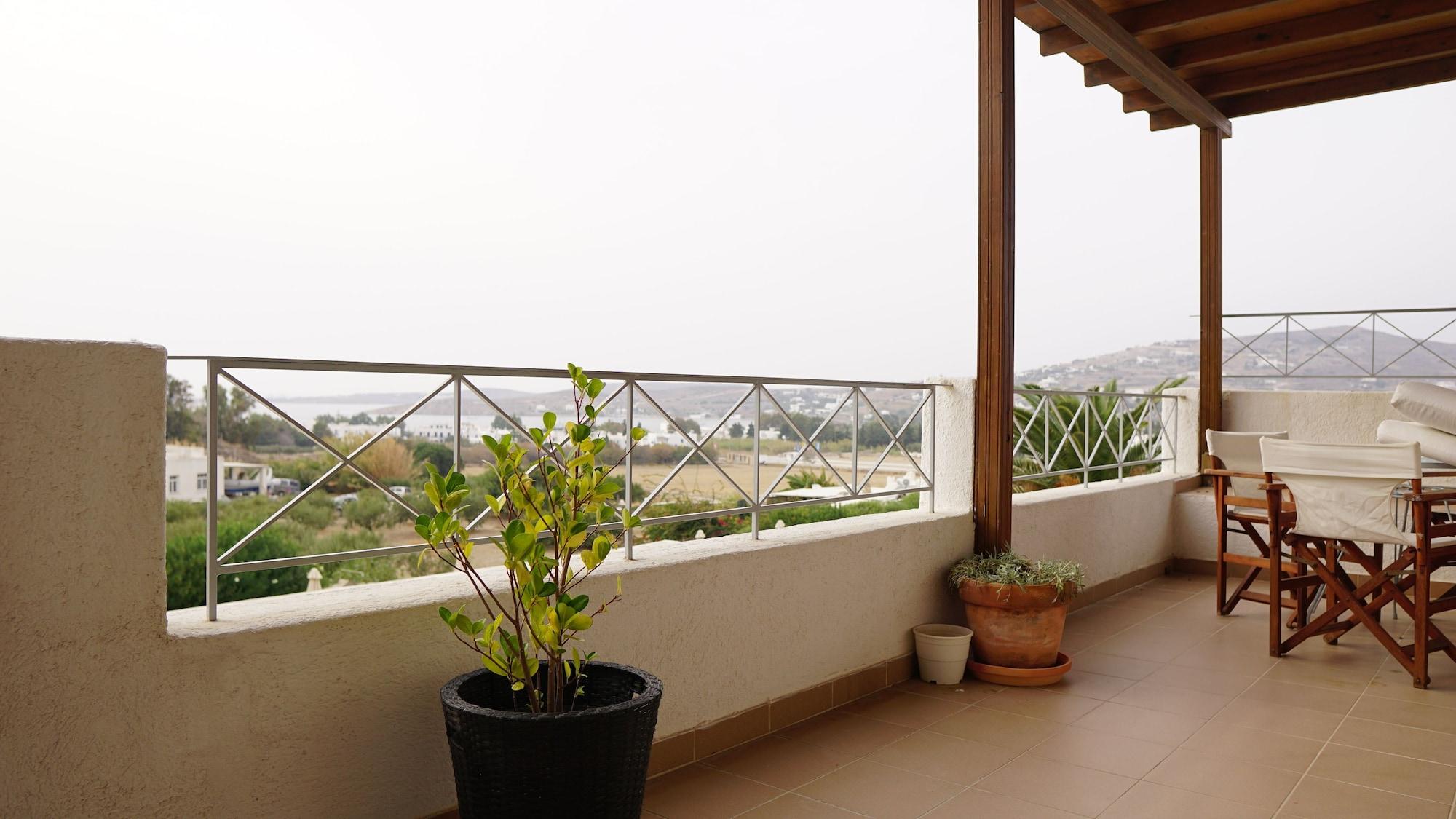 Eri Hotel Parikia  Ngoại thất bức ảnh